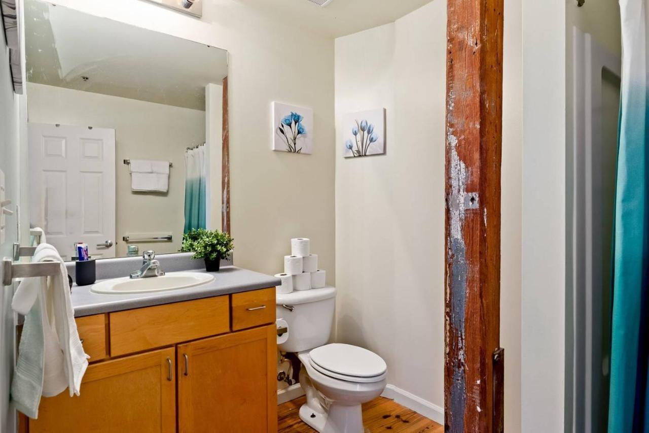 Trifecta Historic Brick 2Br Getaway Superhost Apartment เดอแรม ภายนอก รูปภาพ